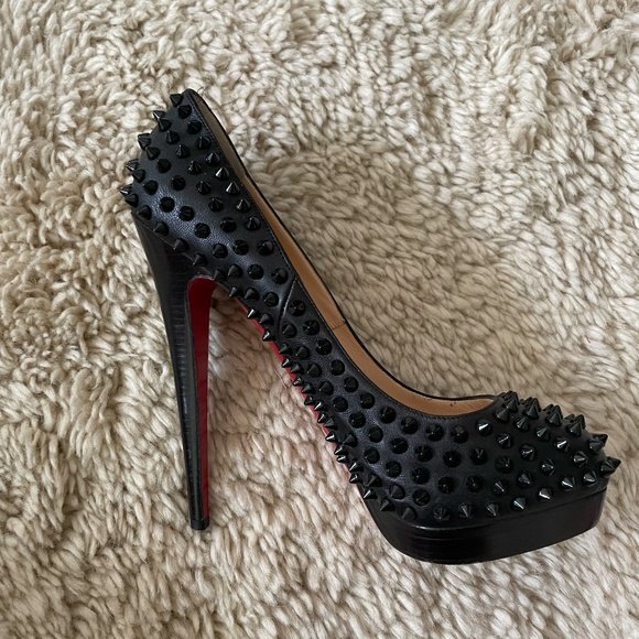 louboutin spike heels black